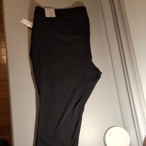 Catherines Black Active Capri Leggings